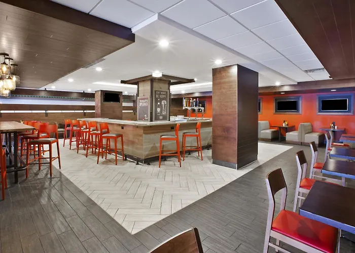 Dwtn-capitol Square By Ihg 3*