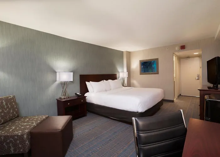 Hotel Dwtn-capitol Square By Ihg