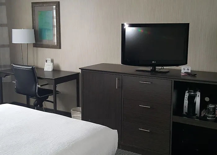 Dwtn-capitol Square By Ihg 3*