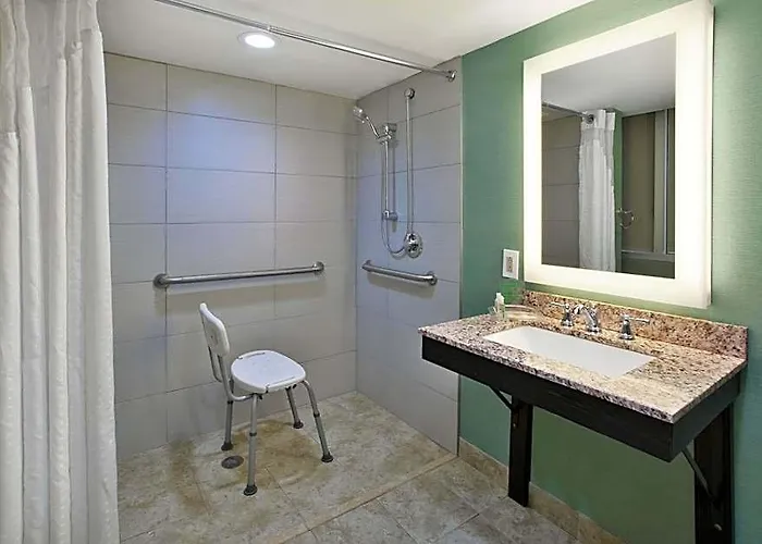 Dwtn-capitol Square By Ihg Hotel 3*
