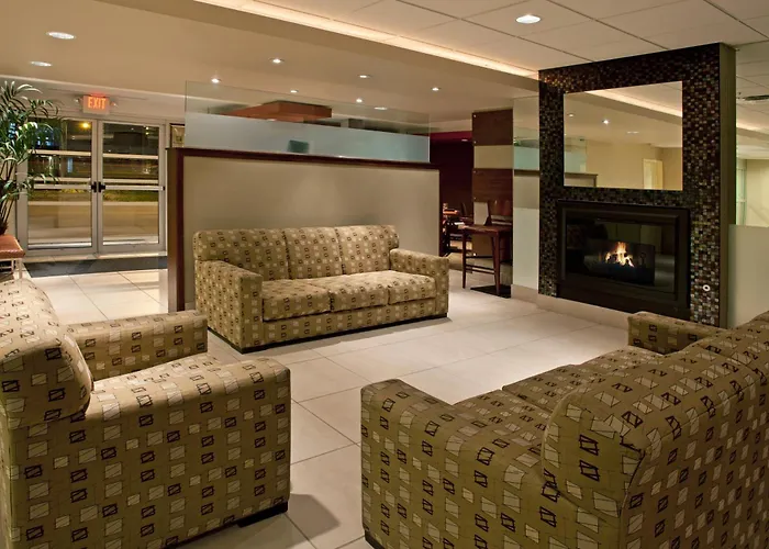 Dwtn-capitol Square By Ihg