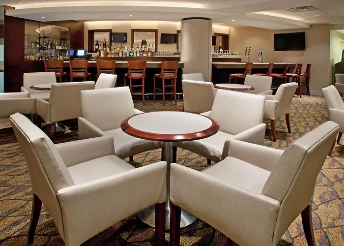 Hotel Dwtn-capitol Square By Ihg