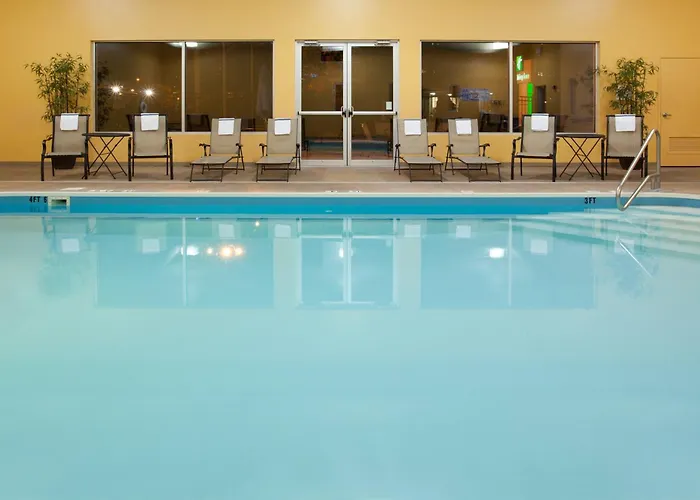 Dwtn-capitol Square By Ihg 3*