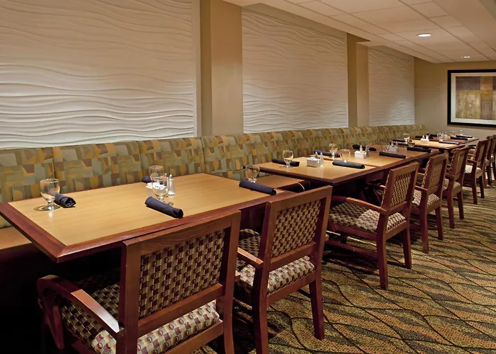 Dwtn-capitol Square By Ihg Columbus